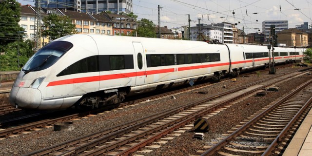 Ein ICE der Deutschen Bahn.