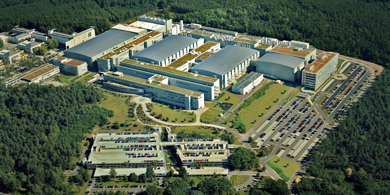 Infineon mit Werk in Dresden steigert Umsatz und Gewinn