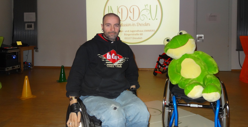 Pieschener Verein „Inklusion in Dresden“ startet Rollstuhlfahrschule